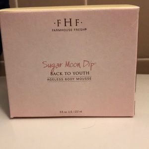 FHF Farmhouse Fresh Ageless Body Mousse